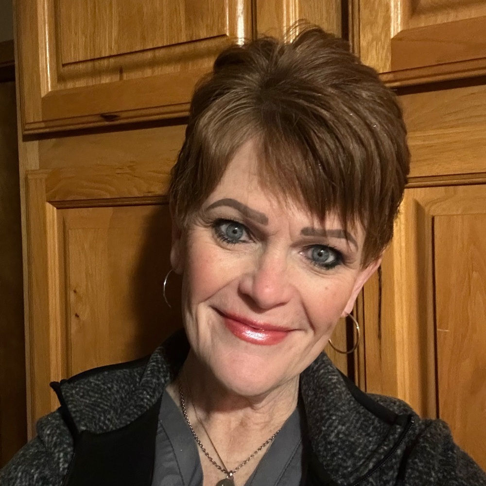 Meet your Posher, Andrea